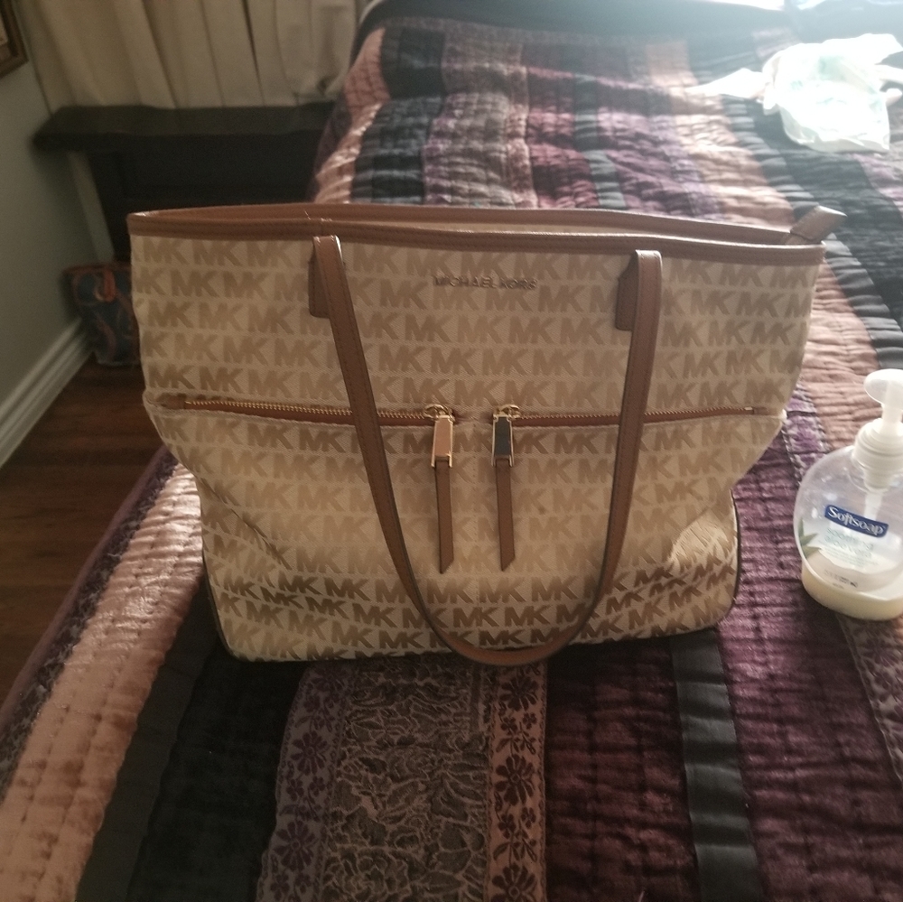 Michael Kors purse